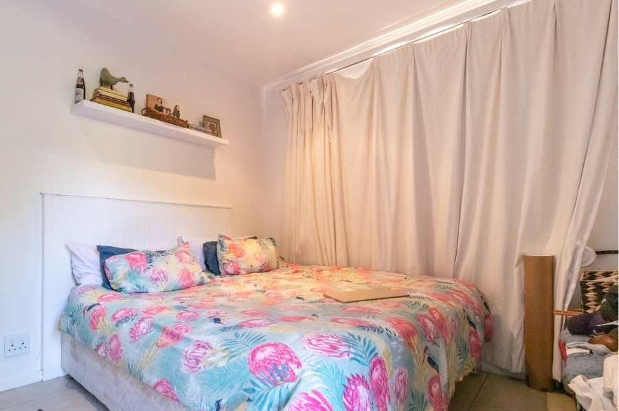 6 Bedroom Property for Sale in Capri Western Cape